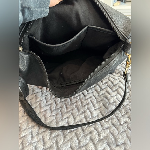 Black Crossbody Bag - Picture 4 of 6